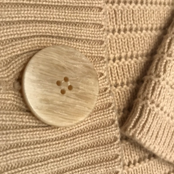 Tan cardigan - Picture 4 of 4
